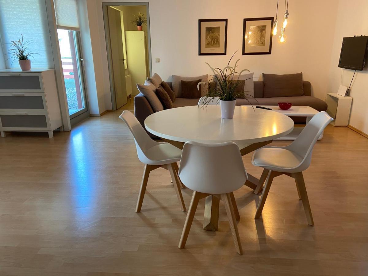 Birnbom Warnemuende Apartment Rostock Bagian luar foto