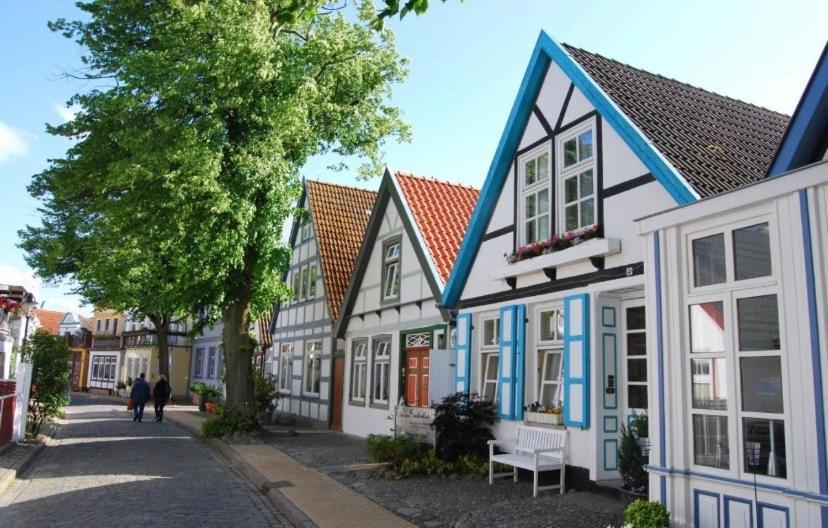 Birnbom Warnemuende Apartment Rostock Bagian luar foto
